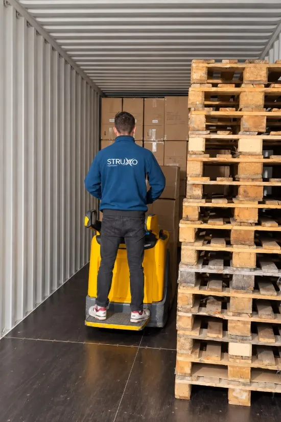 1. Loading – pallets and boxes